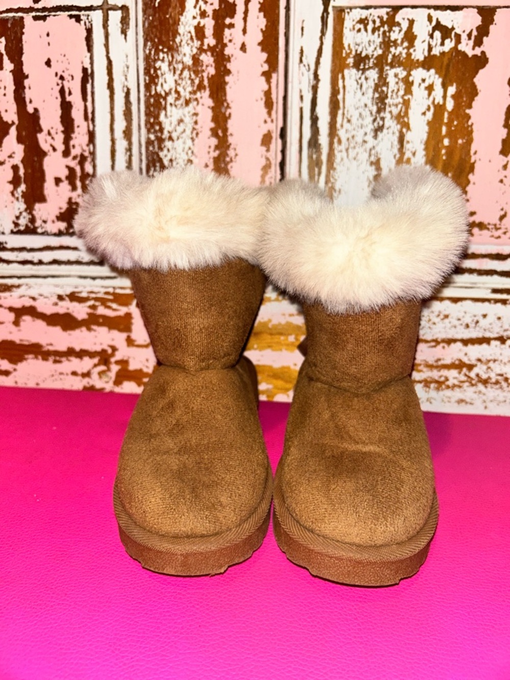 Kidgets Brown Boots with White Faux-Fur Cuff